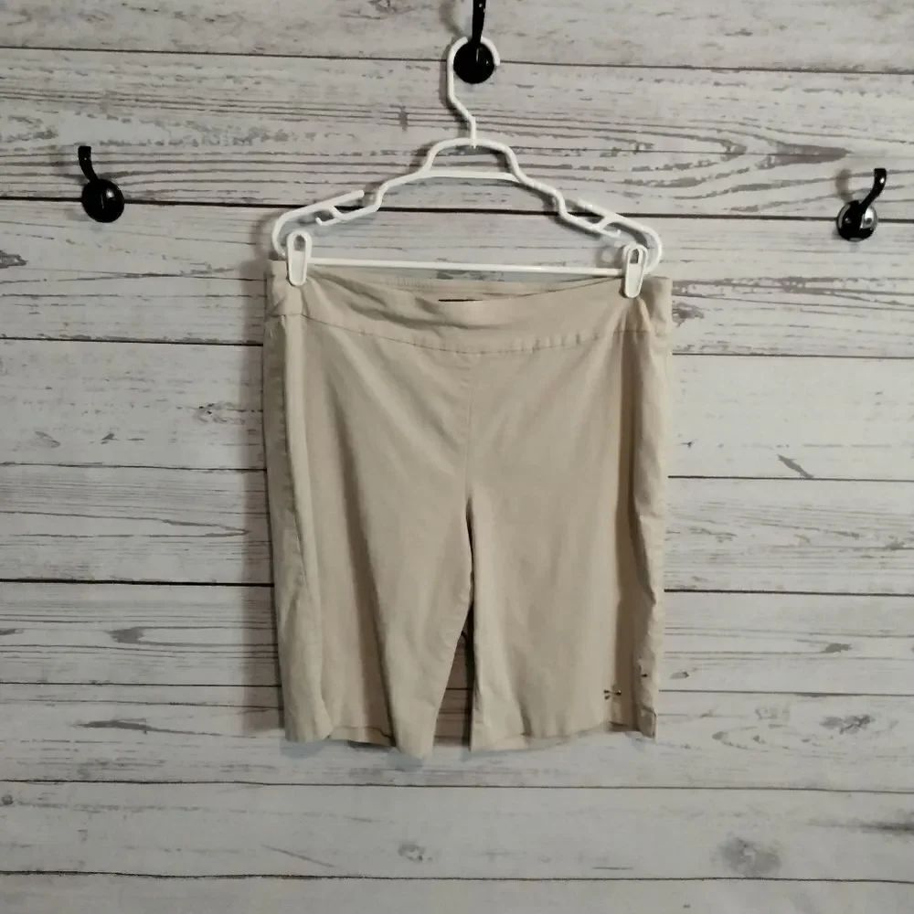 "Counterparts" woman's shorts 🩳